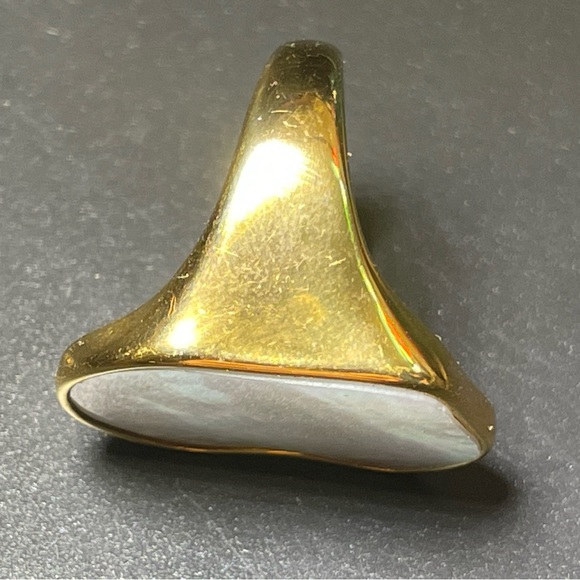 Large 18K Gold Heavy Plated MOP Ring Sz.7.2 - Picture 2 of 5